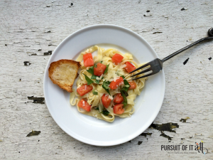 Basil Tomato Fettuccine: A Super Easy Weeknight Meal!